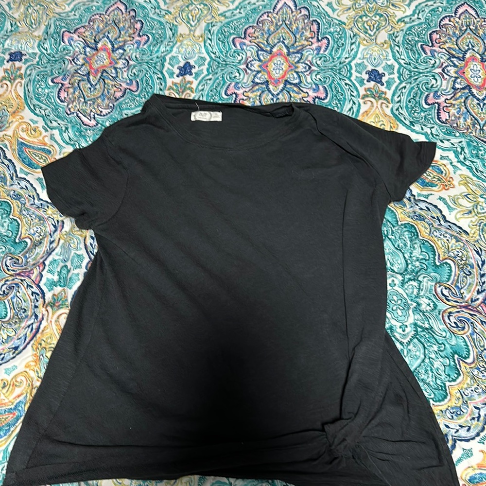 Plan black M shirt